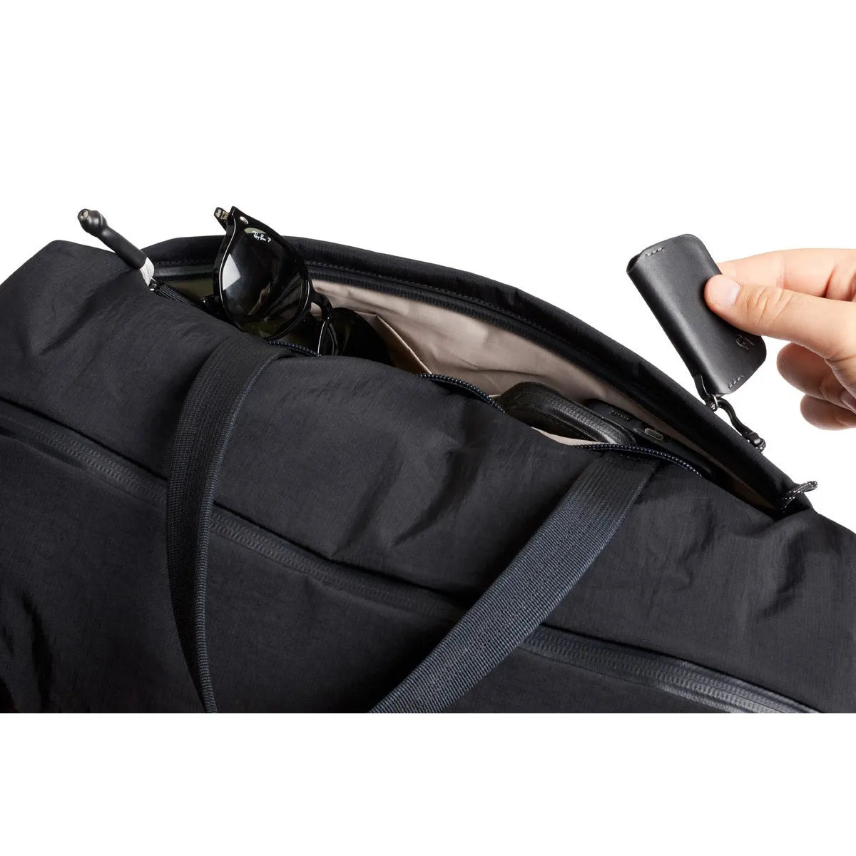 Bellroy Lite Duffel in Black