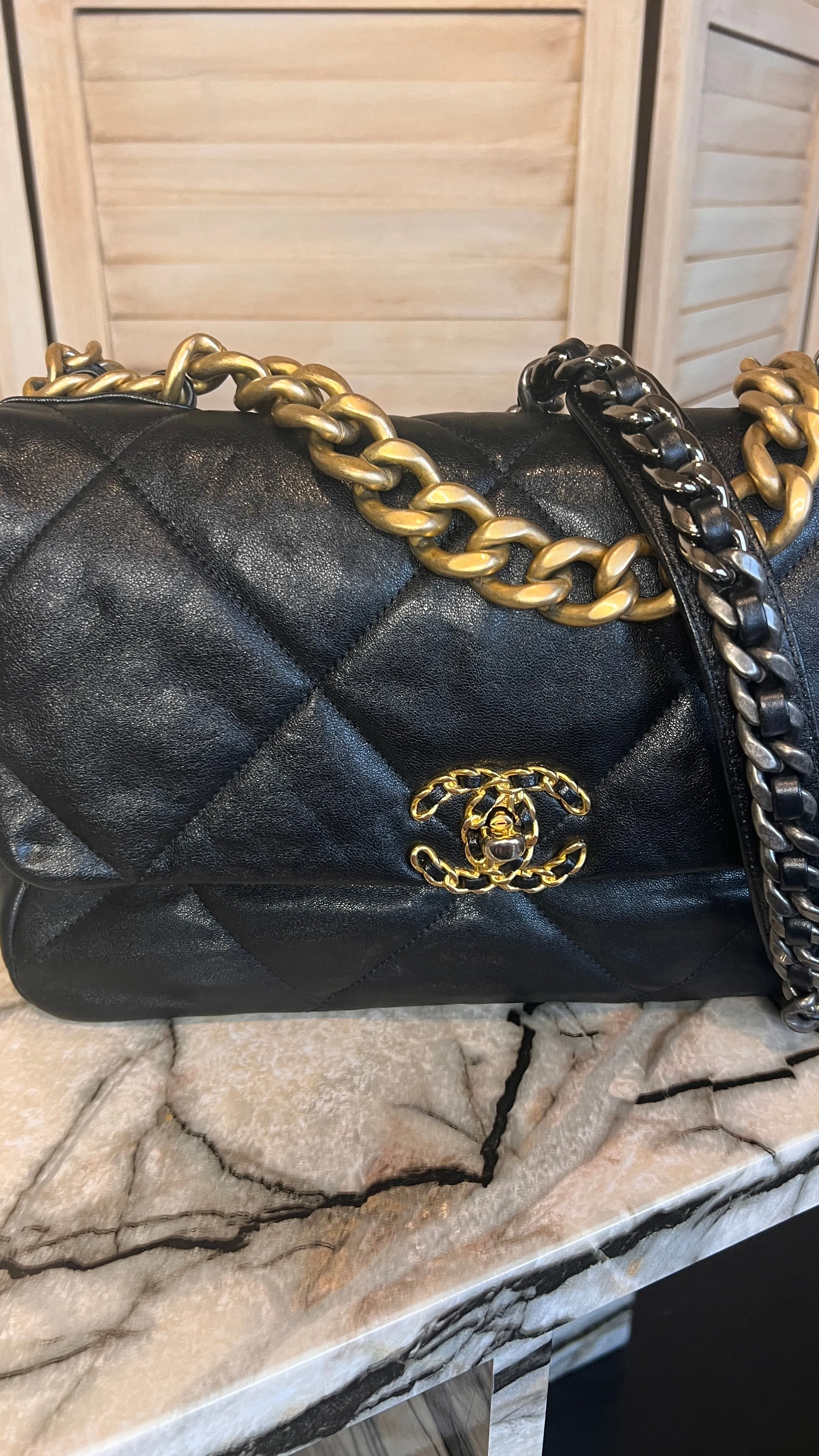 Goatskin Quilted Large Chanel 19 Flap Black - Chanel