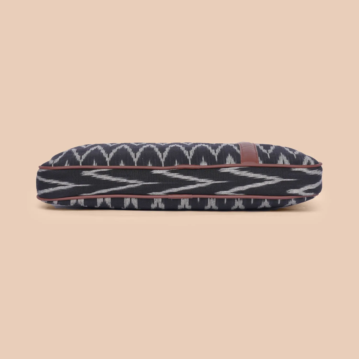Ikat Wave Sleek Laptop Sleeve