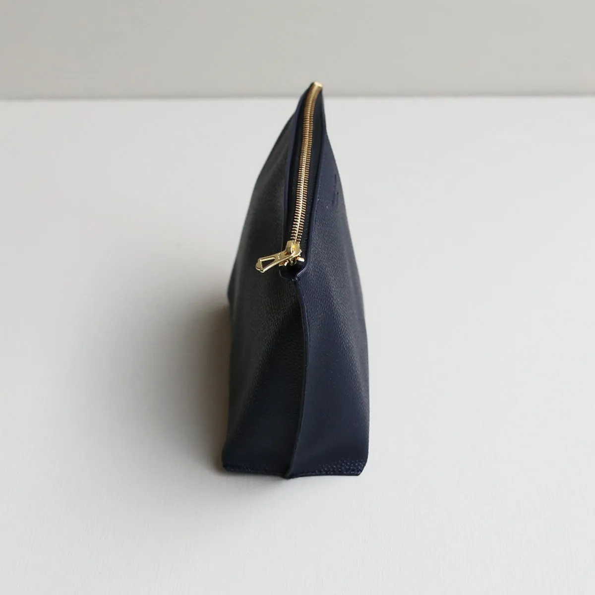 POUCH  //  NAVY