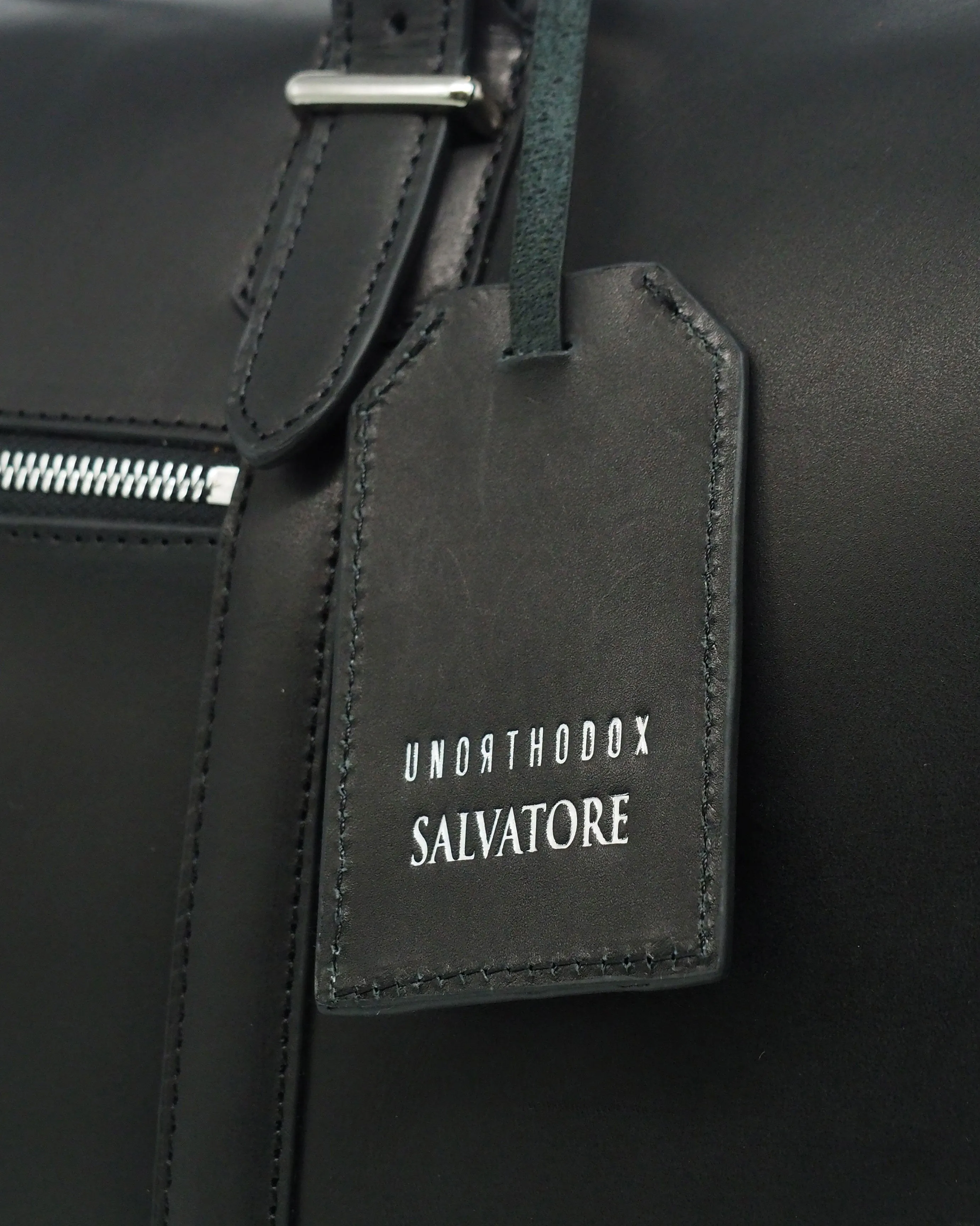 The Viaggio Leather Duffel (Nero)